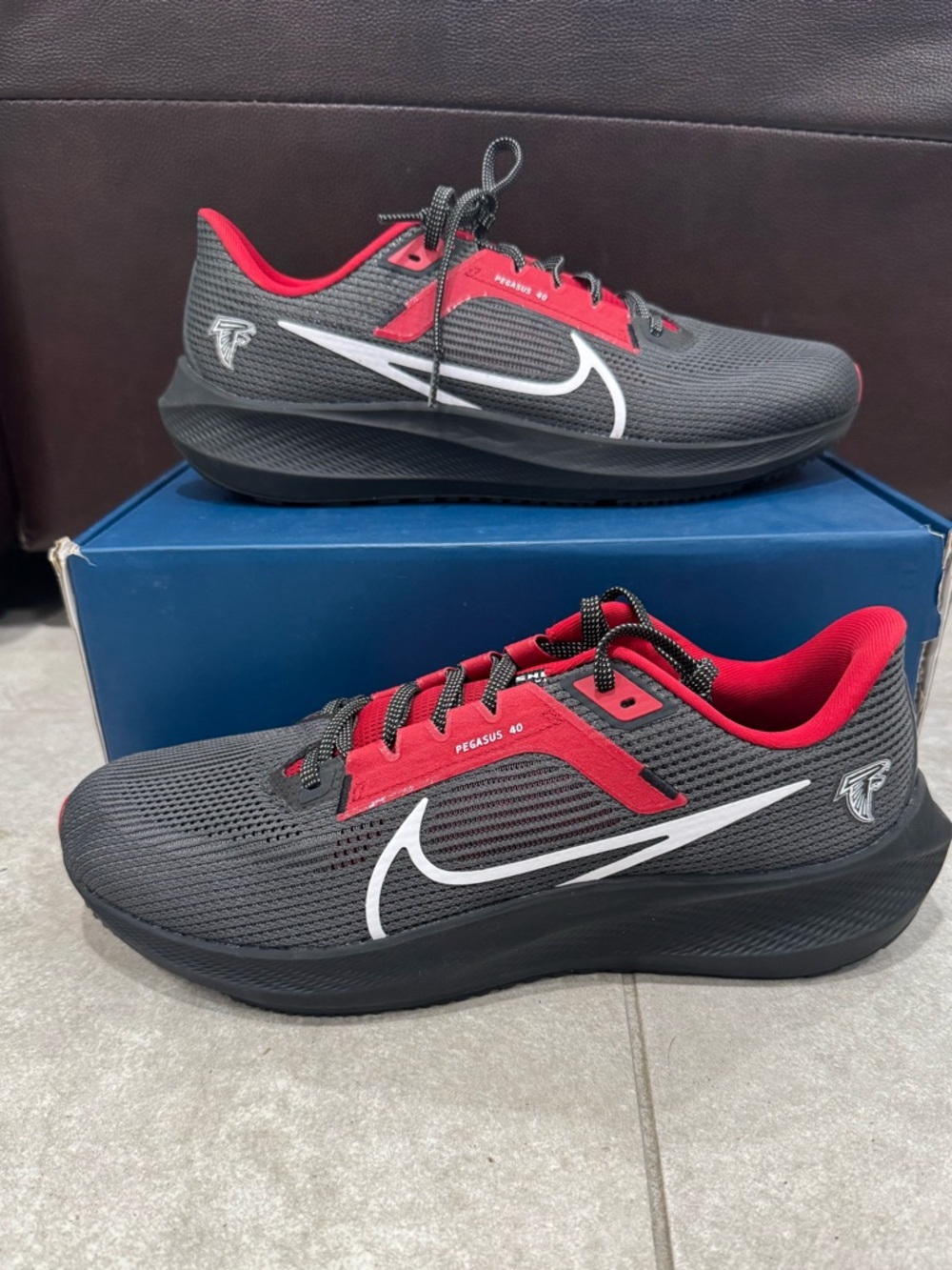 Size 11 - Nike NFL x Air Zoom Pegasus 40 Atlanta Falcons